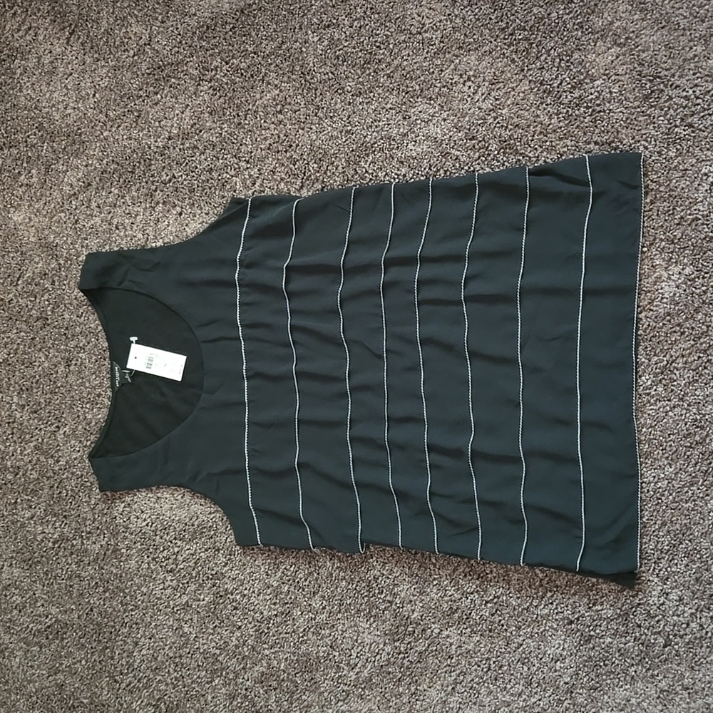 NEW Ann Taylor Black White Tiered Tank S